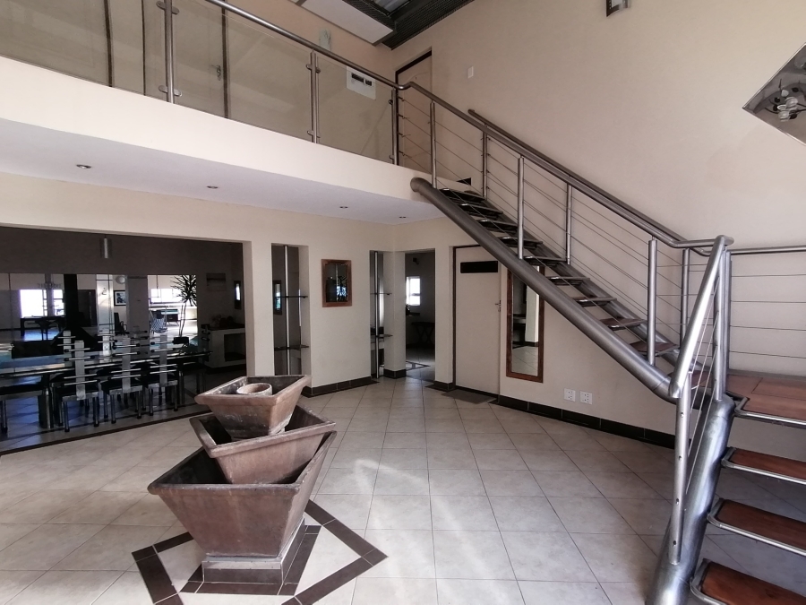 5 Bedroom Property for Sale in Bettys Bay Western Cape